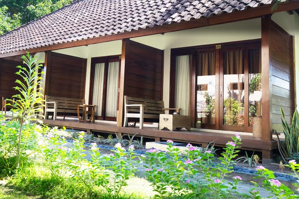 Royal Regantris Villa Karang 길리 아이르 외부 사진