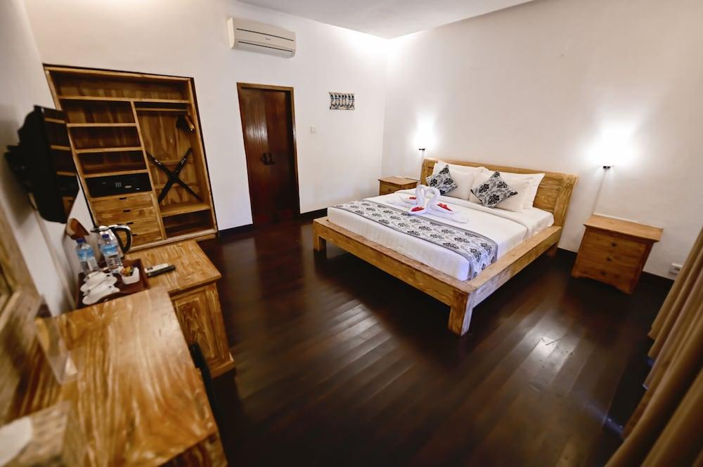 Royal Regantris Villa Karang 길리 아이르 외부 사진